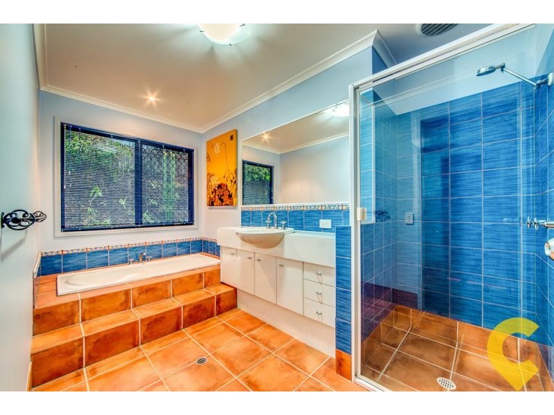 12 Woodfield Court, Ferny Hills QLD 4055