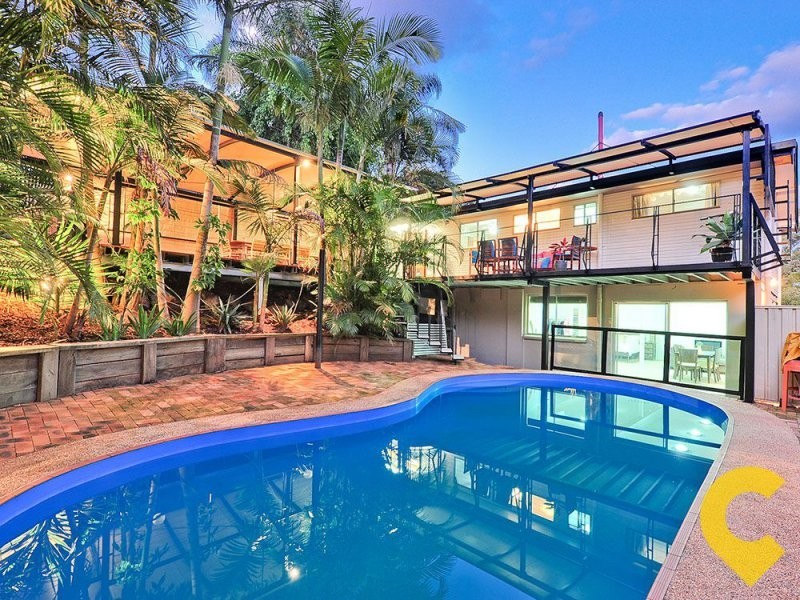 1 Warenda Street, Carina Heights QLD 4152