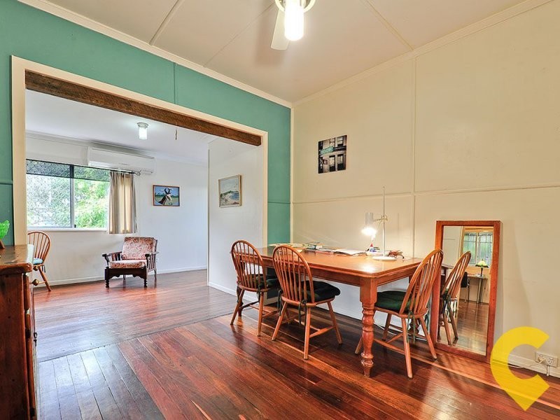 62 Sterculia Avenue, Holland Park West QLD 4121