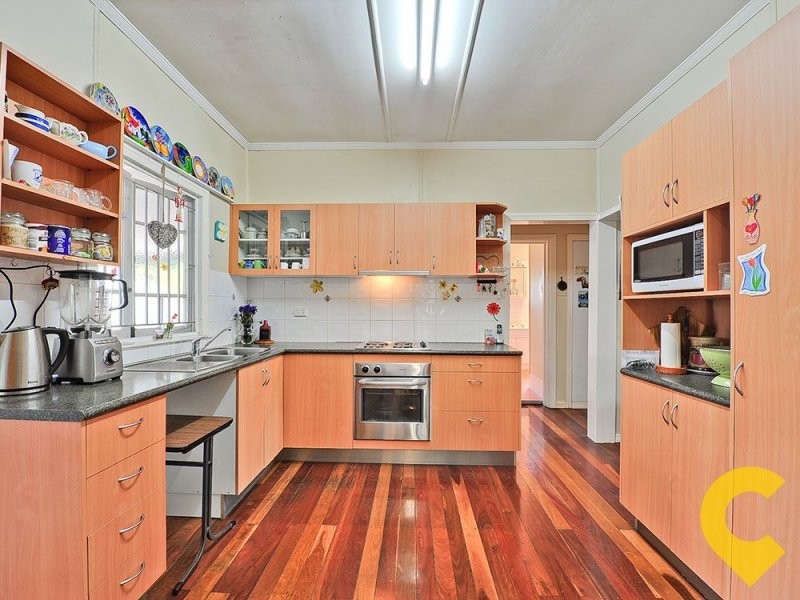 62 Sterculia Avenue, Holland Park West QLD 4121