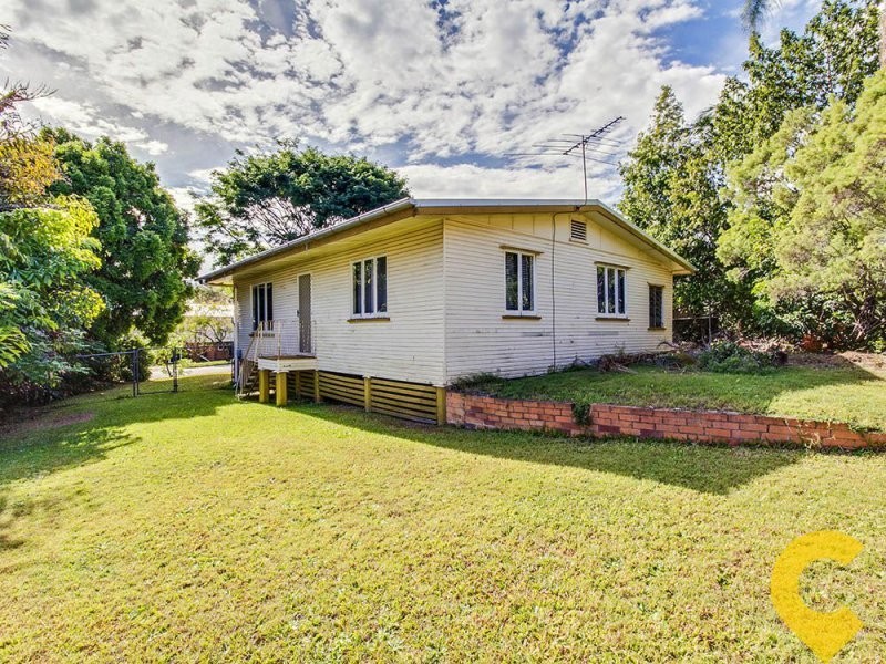 20 Chingford Street, Chermside West QLD 4032