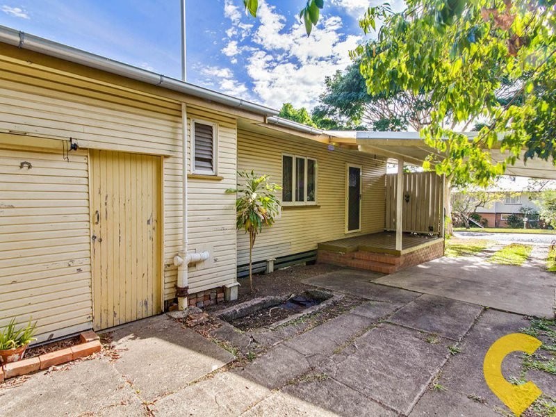 20 Chingford Street, Chermside West QLD 4032