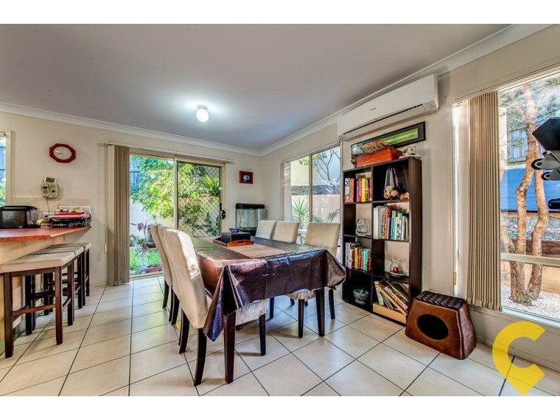 1/7 Glorious Way, Forest Lake QLD 4078