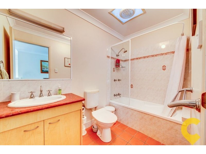 1/7 Glorious Way, Forest Lake QLD 4078