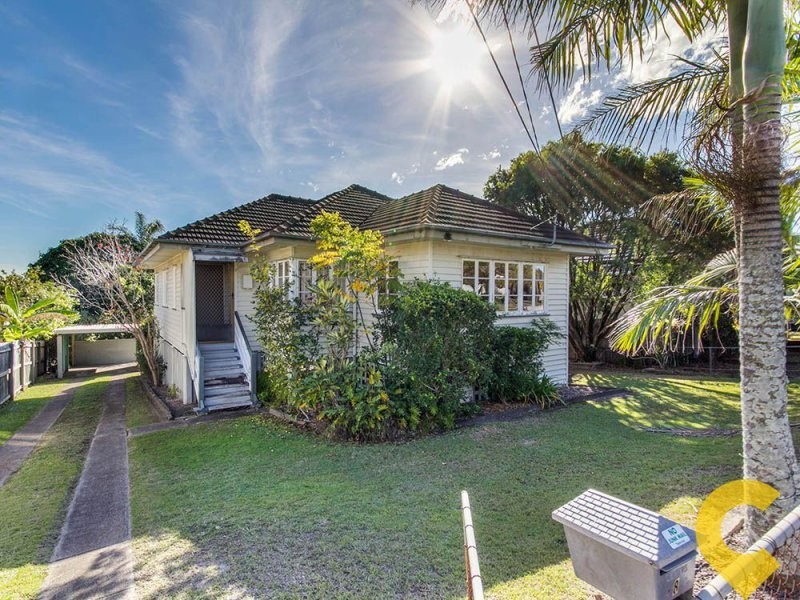 8 Lalor Street, Stafford Heights QLD 4053