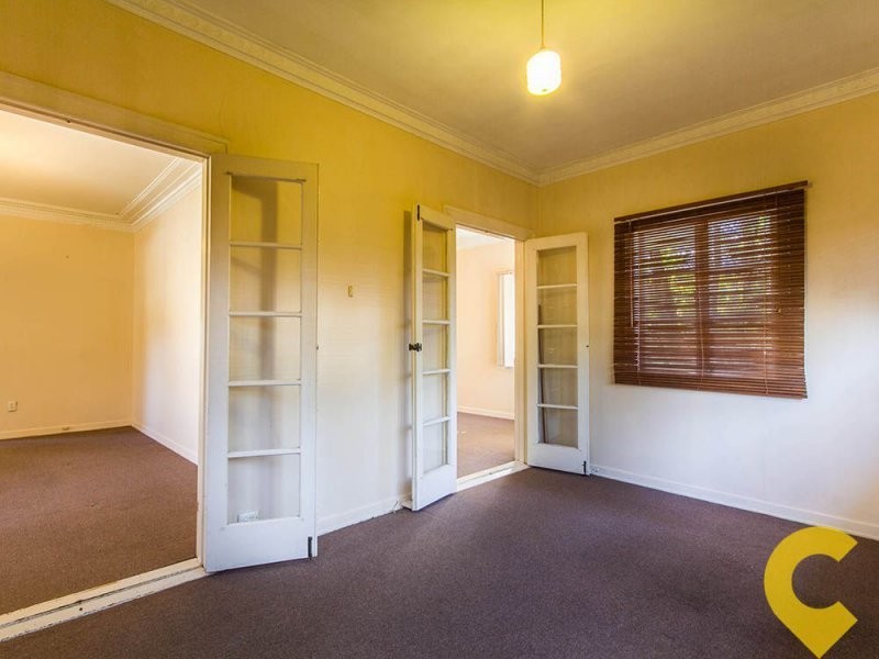 8 Lalor Street, Stafford Heights QLD 4053