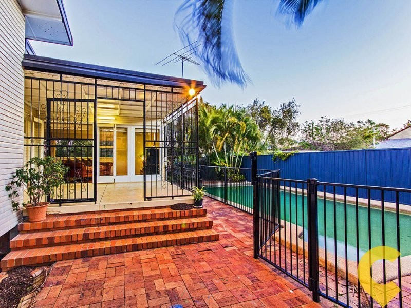 7 Smith Street, Deagon QLD 4017