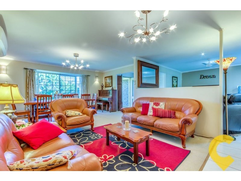 17 Hinchcliffe Street, Tanah Merah QLD 4128