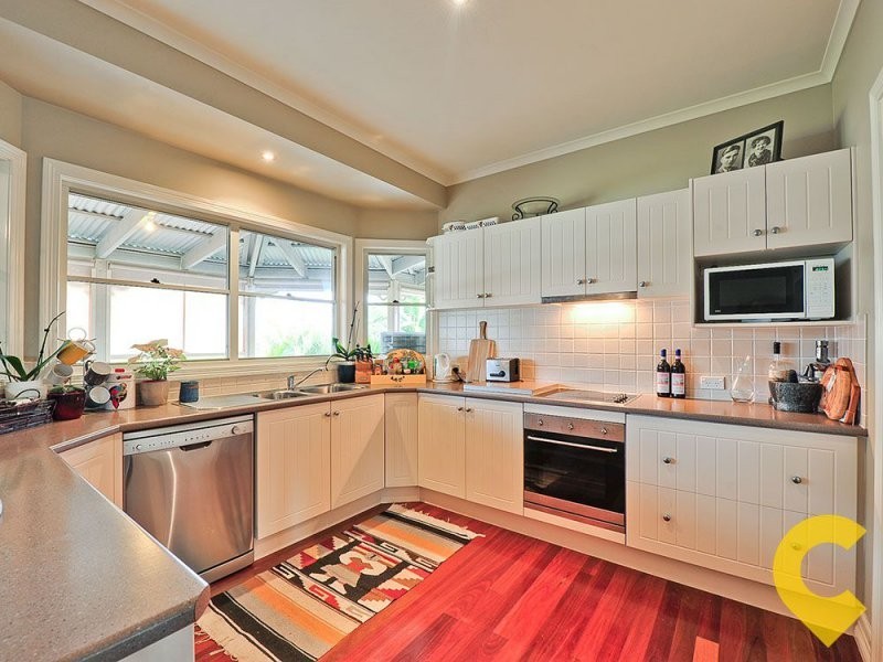 6 Ironbark Circuit, Everton Hills QLD 4053