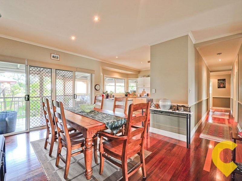 6 Ironbark Circuit, Everton Hills QLD 4053