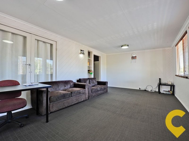 9 Muller Road, Woodridge QLD 4114