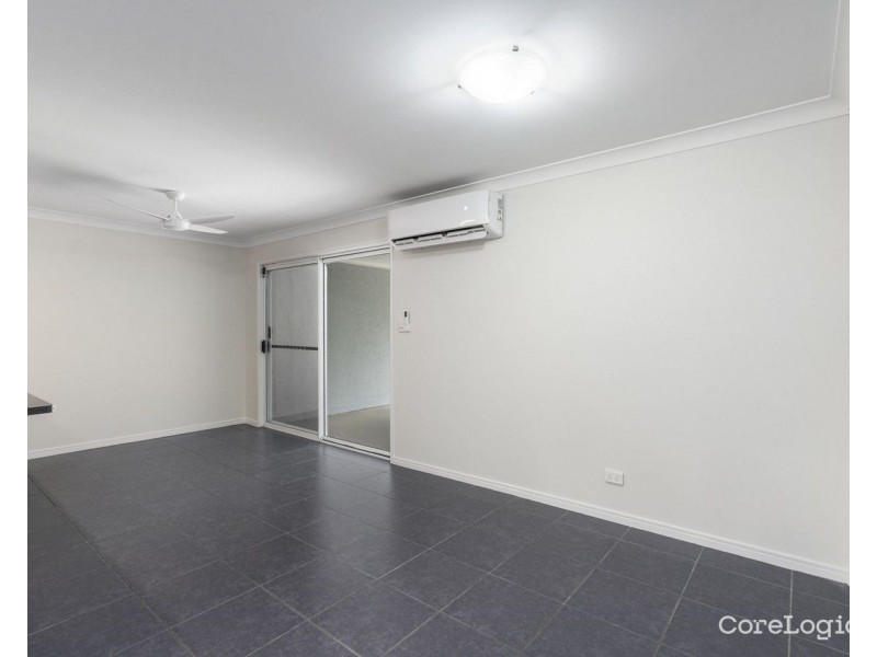 2/85 Victoria Drive, Pacific Pines QLD 4211