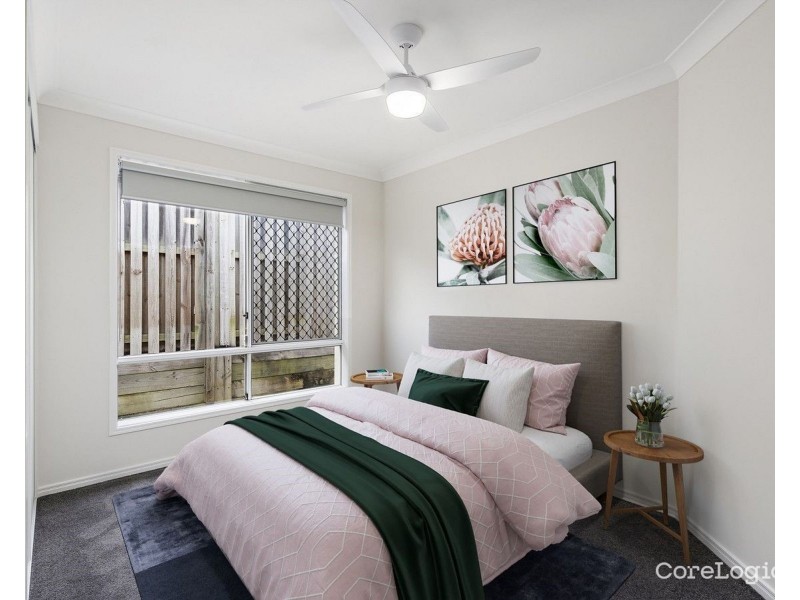 2/85 Victoria Drive, Pacific Pines QLD 4211