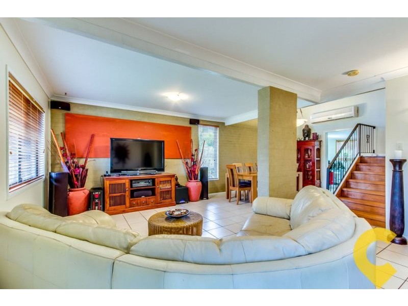 12 Wenlock Crescent, Springwood QLD 4127