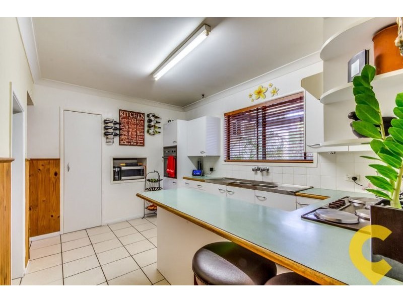 12 Wenlock Crescent, Springwood QLD 4127