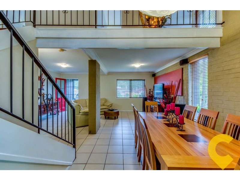 12 Wenlock Crescent, Springwood QLD 4127