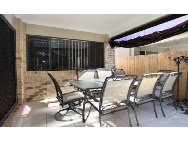 36 Grace Street, Scarborough QLD 4020