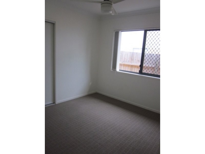 36 Grace Street, Scarborough QLD 4020