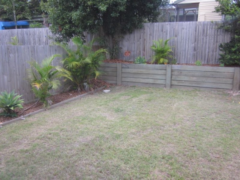 36 Grace Street, Scarborough QLD 4020