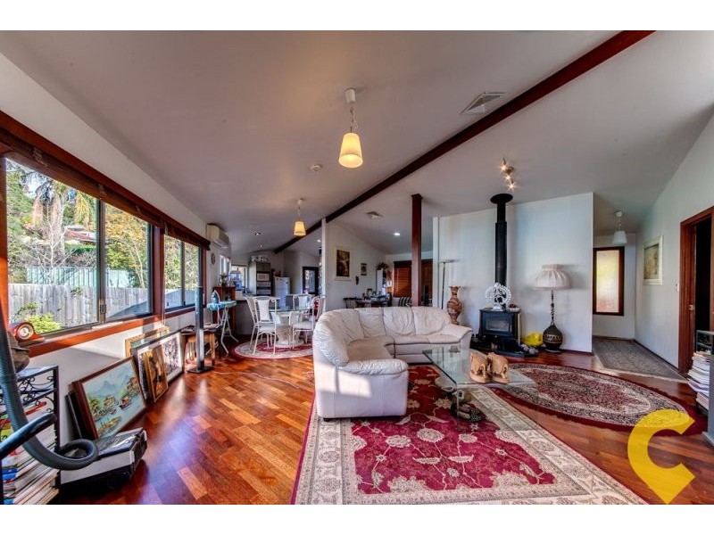 8 Dempster Street, Toowong QLD 4066