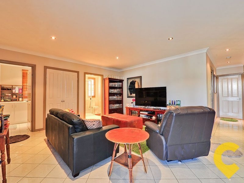 434 Levitt Road, Upper Kedron QLD 4055