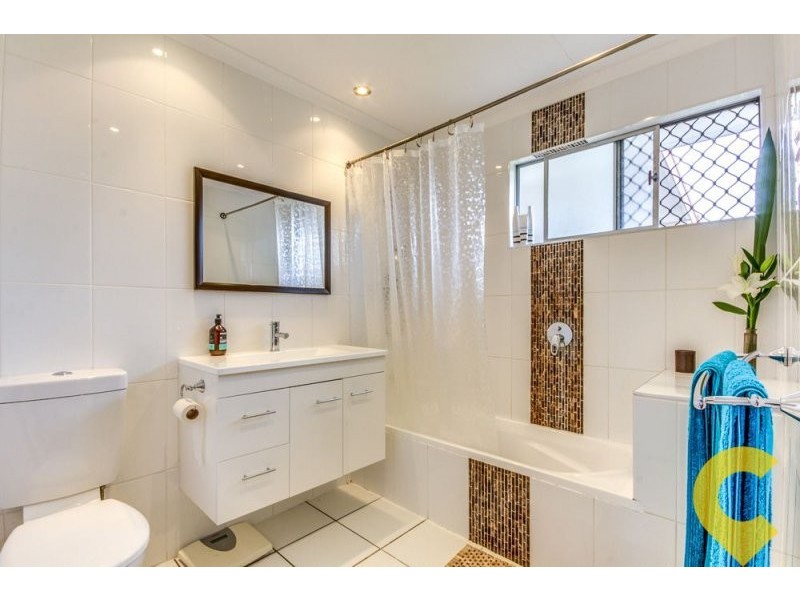 22 Jindavee Cresect, Slacks Creek QLD 4127