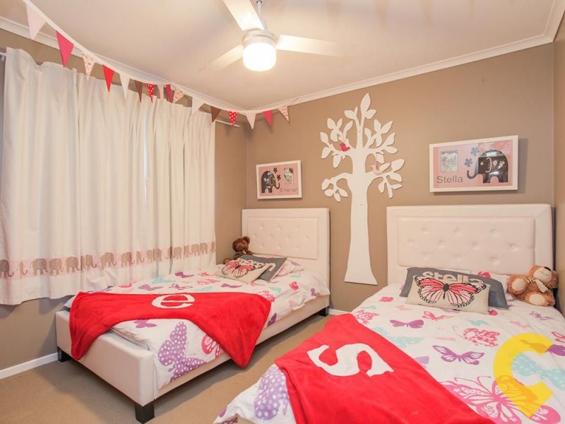 9 Tyrrell Court, Petrie QLD 4502