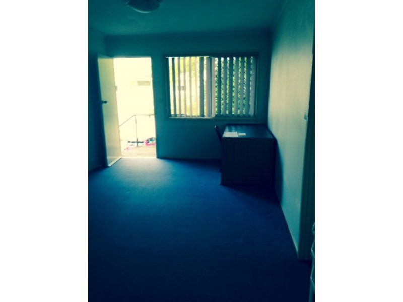 4/153 Clarence Road, Indooroopilly QLD 4068