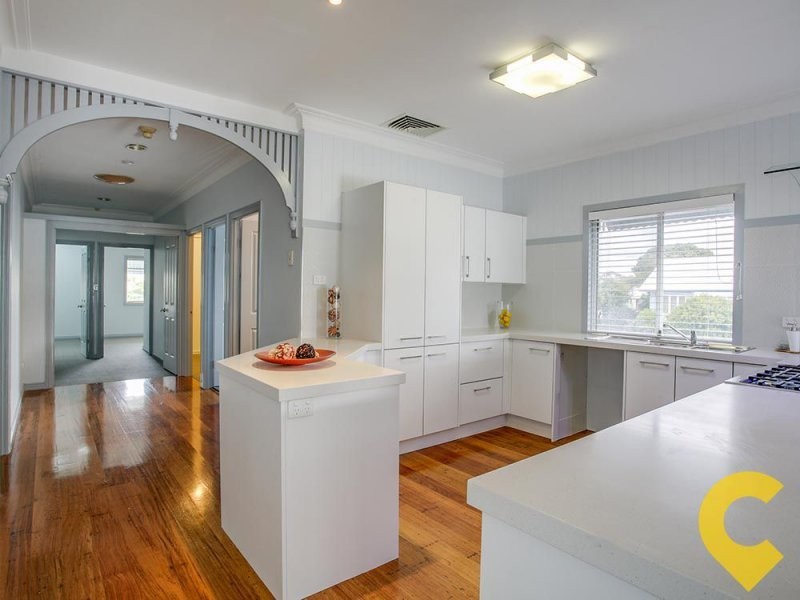 10 Signal Row, Shorncliffe QLD 4017