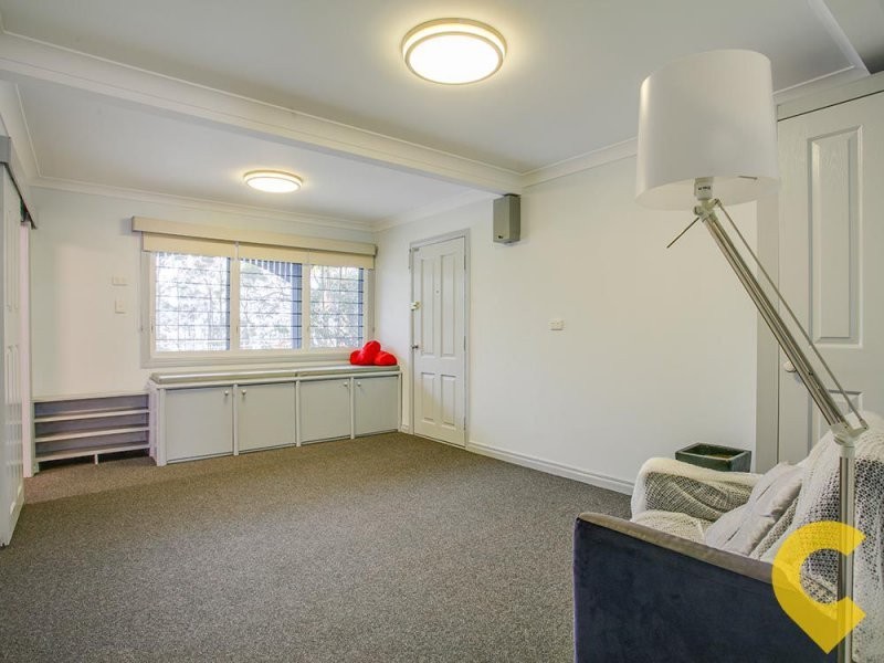 10 Signal Row, Shorncliffe QLD 4017