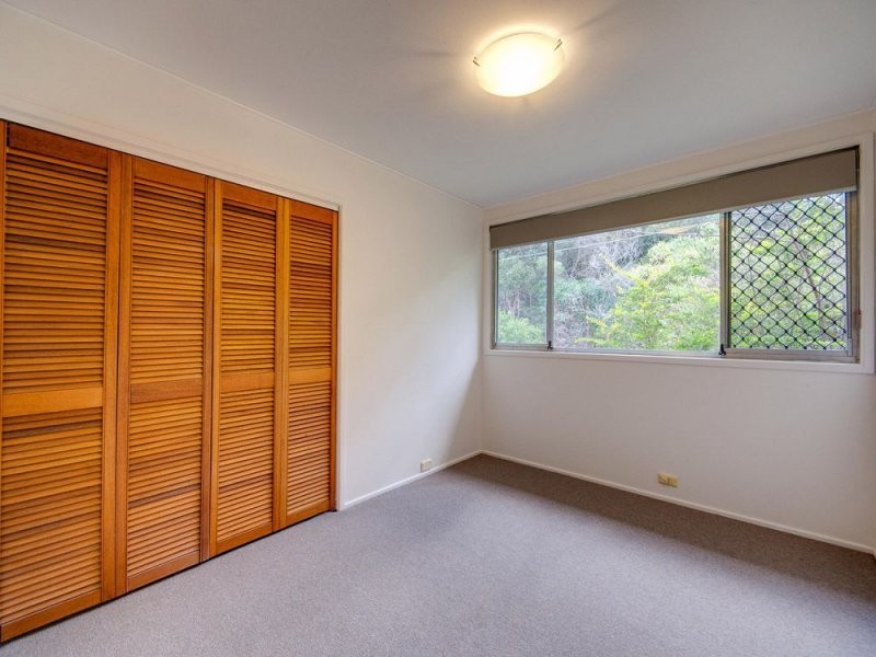 24 Caratel Street, Stafford Heights QLD 4053