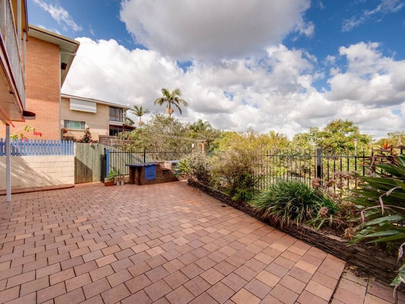 24 Caratel Street, Stafford Heights QLD 4053