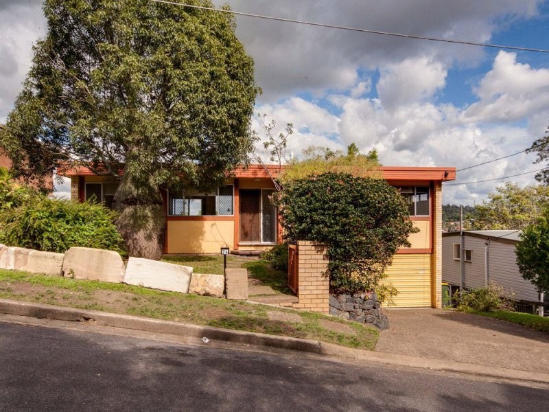 24 Caratel Street, Stafford Heights QLD 4053