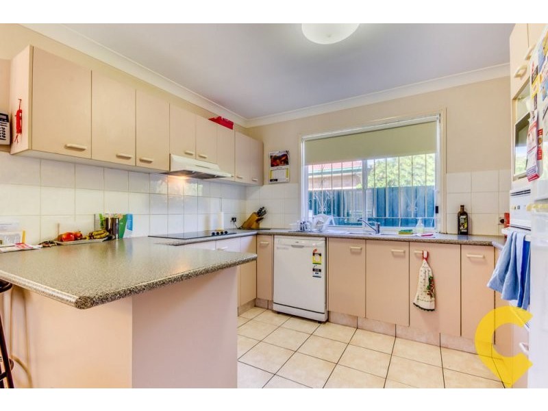 12 Hill Rd, Runcorn QLD 4113