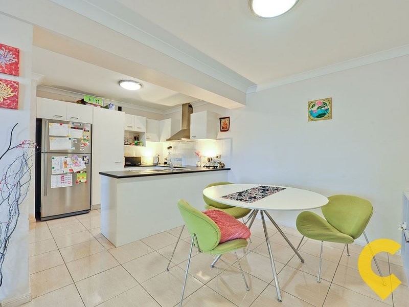 2/37 Lauder Street, Mount Gravatt East QLD 4122