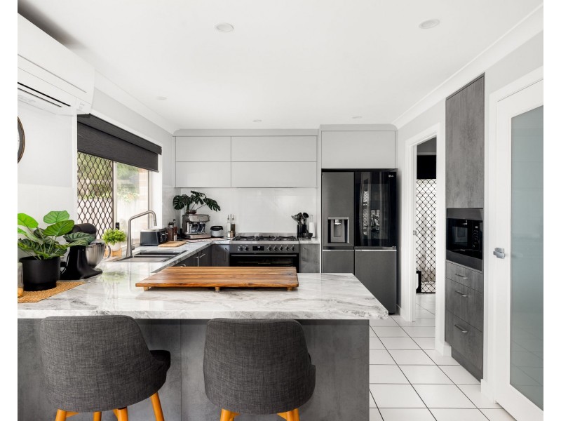 12 Brookvale Place, Bracken Ridge QLD 4017