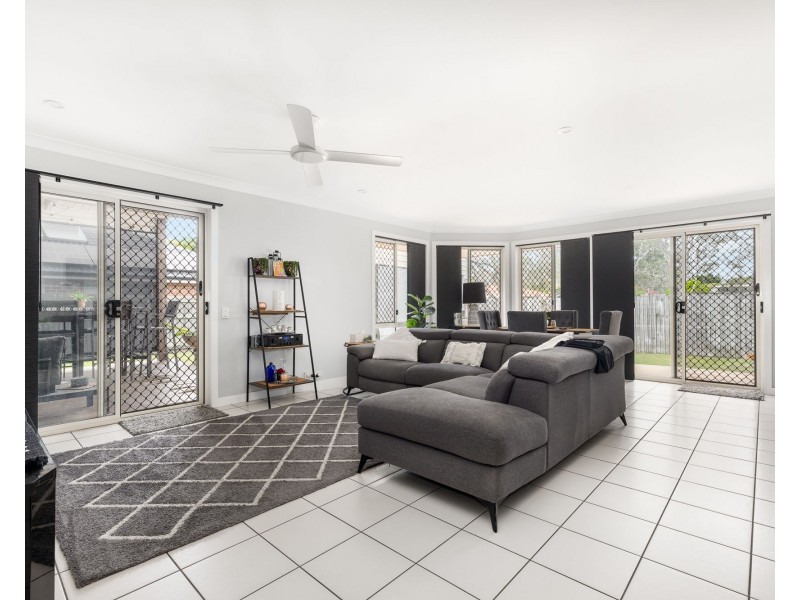 12 Brookvale Place, Bracken Ridge QLD 4017