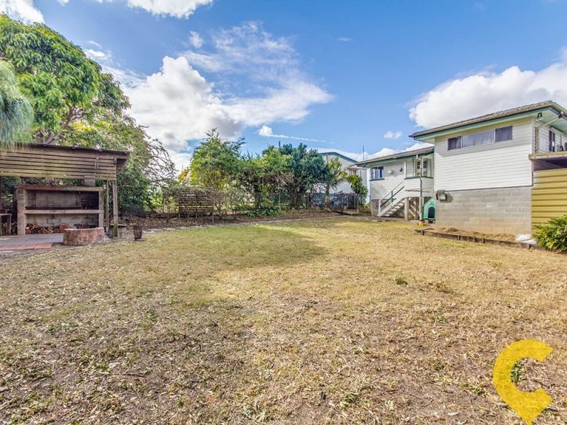 6 Kingaroy Street, Stafford Heights QLD 4053