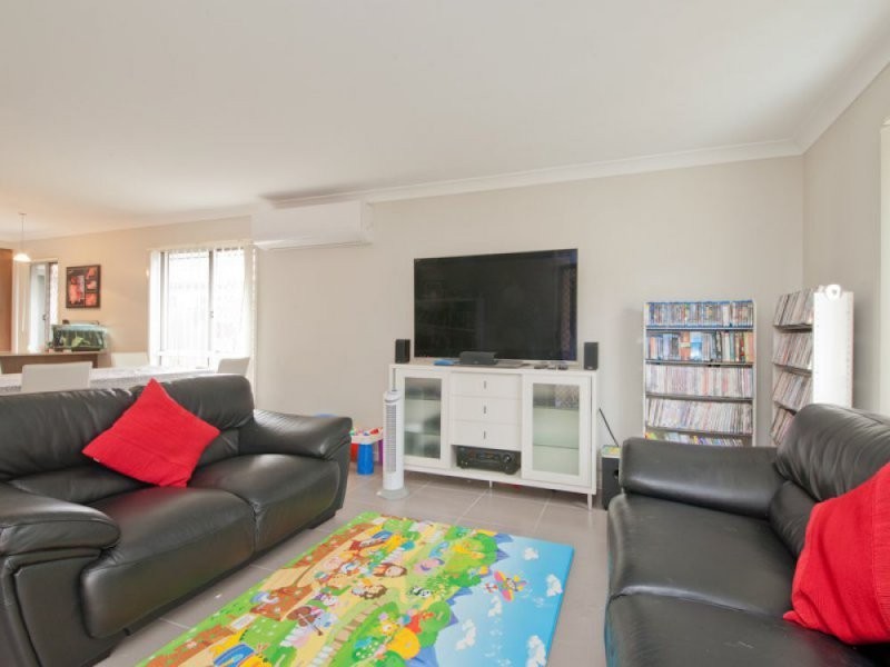 9 Wallis Cct, North Lakes QLD 4509