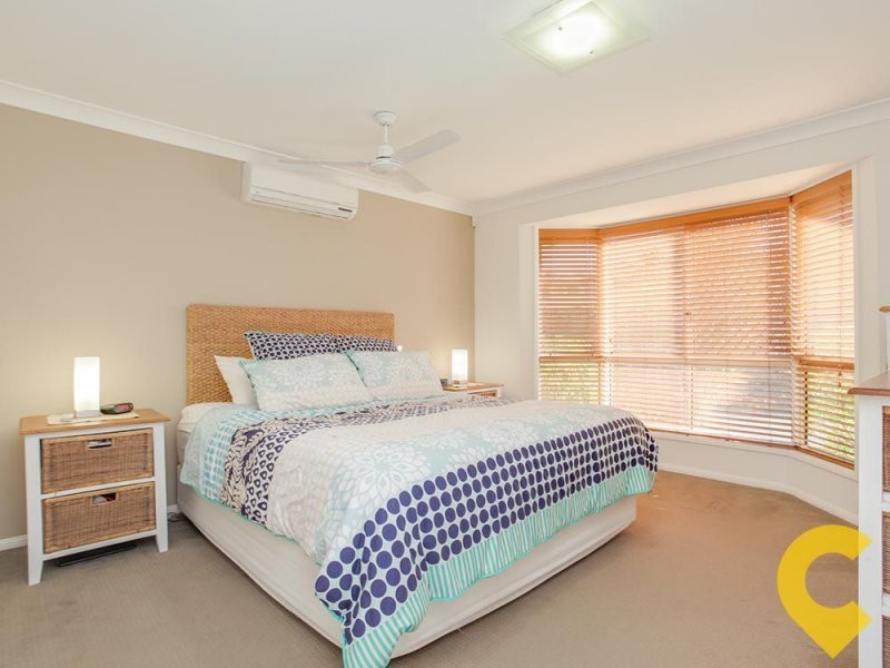 4 Valencia Court, Eatons Hill QLD 4037