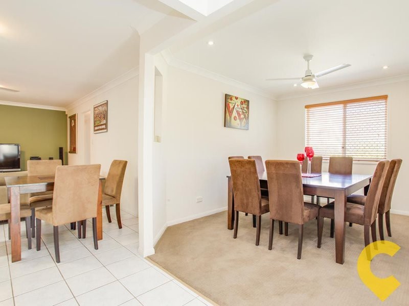 4 Valencia Court, Eatons Hill QLD 4037