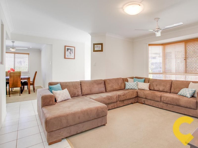 4 Valencia Court, Eatons Hill QLD 4037