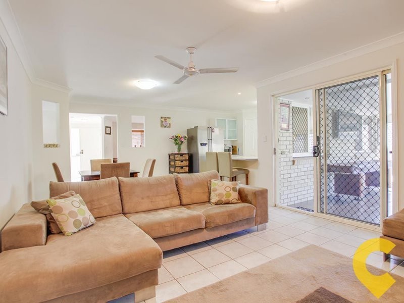 4 Valencia Court, Eatons Hill QLD 4037