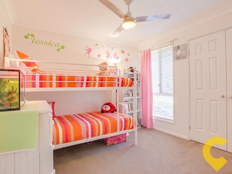 4 Valencia Court, Eatons Hill QLD 4037