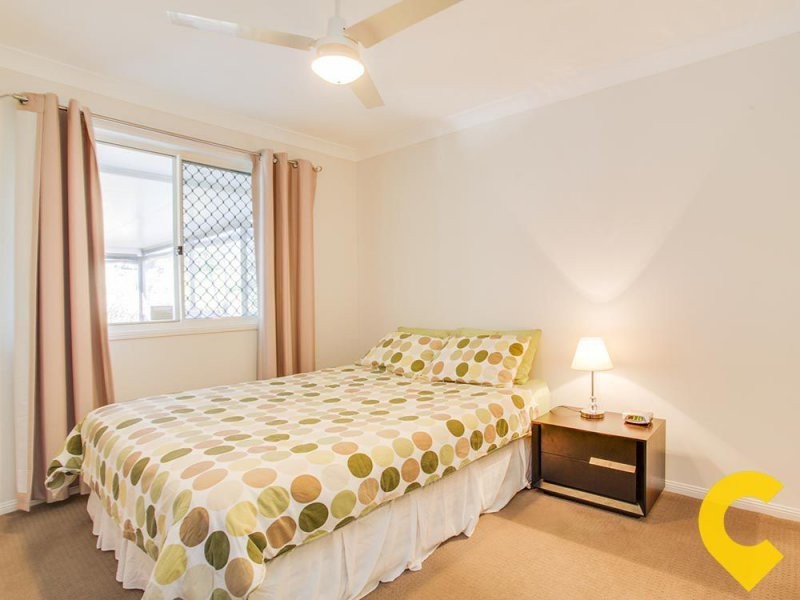 4 Valencia Court, Eatons Hill QLD 4037