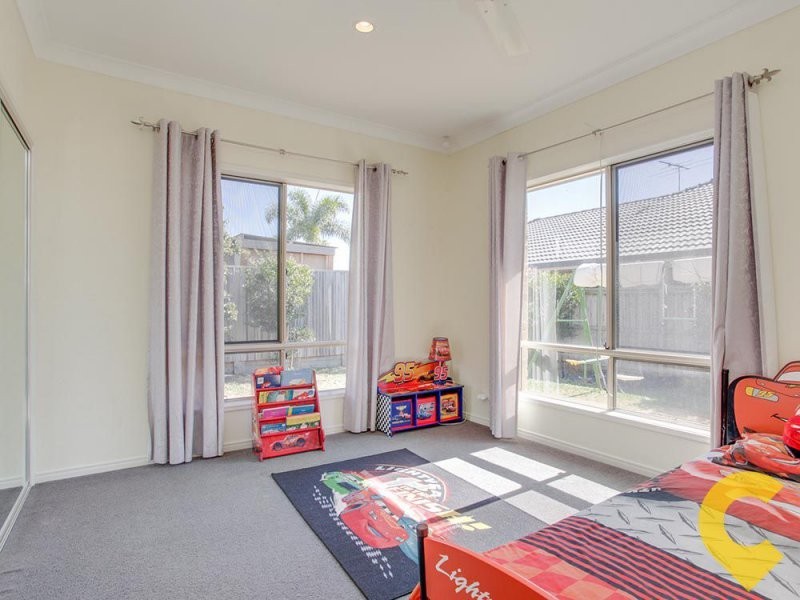 52 Kurrajong Circuit, North Lakes QLD 4509