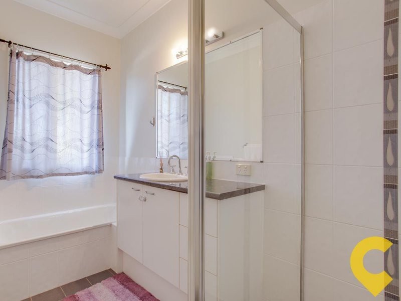 52 Kurrajong Circuit, North Lakes QLD 4509