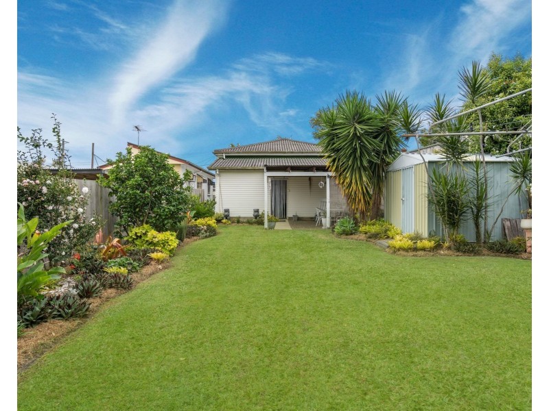 103 Dover Road, Redcliffe QLD 4020