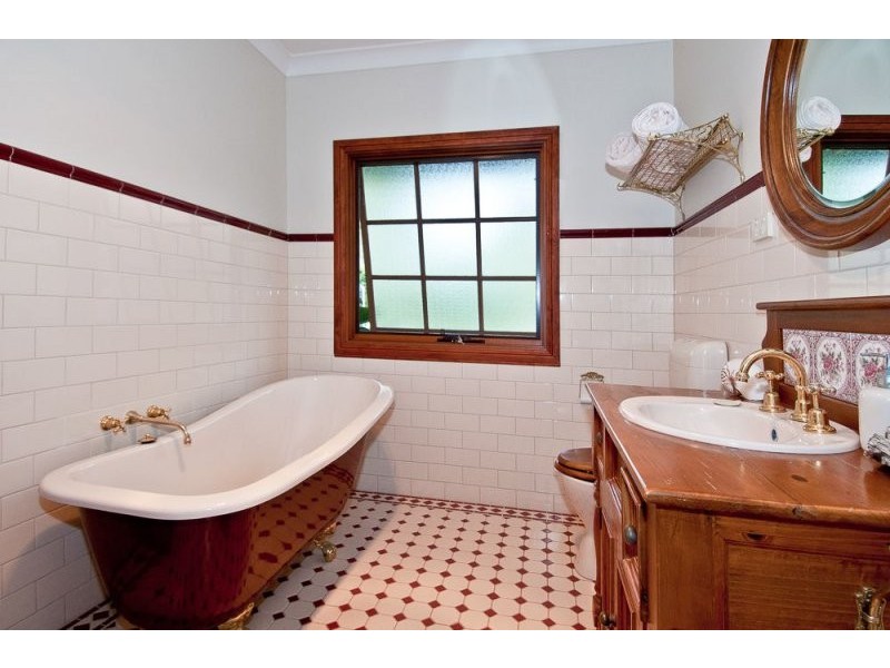 381 Tamborine Mountain Road, Tamborine QLD 4270