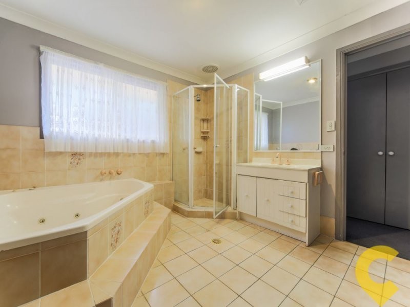 1 Forbes Place, Helensvale QLD 4212